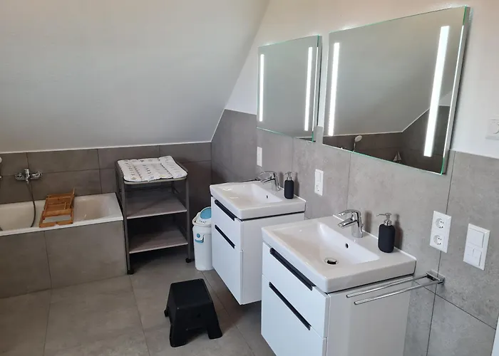 Semesterbostad Traumhaus Am Und Kueste Fuer Ganze Familie Schillig